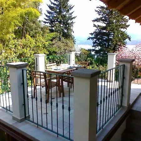 Apartament La Camelia D'oro Oggebbio