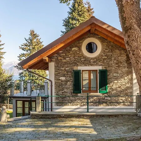 La Camelia D'oro Apartman *