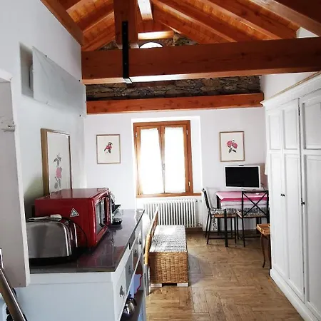 La Camelia D'oro Oggebbio