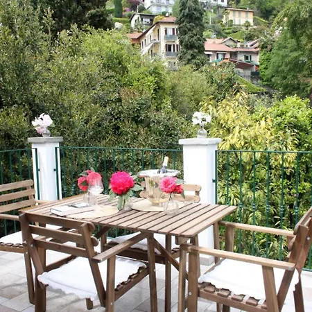 Apartament La Camelia D'oro Oggebbio