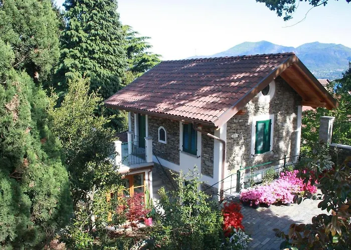 La Camelia D'oro * Oggebbio