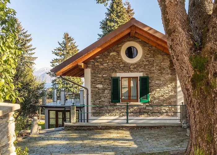 La Camelia D'oro Apartman *