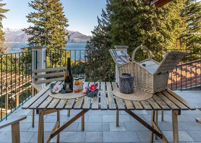 Apartman La Camelia D'oro Oggebbio