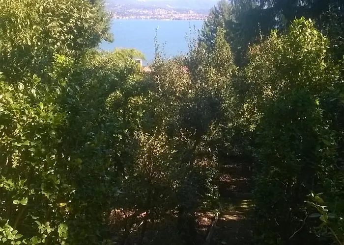 Apartman La Camelia D'oro Oggebbio