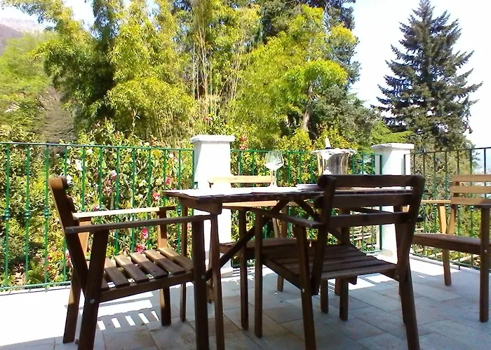 La Camelia D'oro Oggebbio